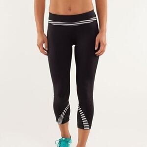 Lululemon Run: Inspire Crop II - Black/Classic Stripe Black White, Size 4, Rare